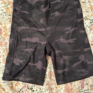 Athleta Black and Green Camo Women Shorts